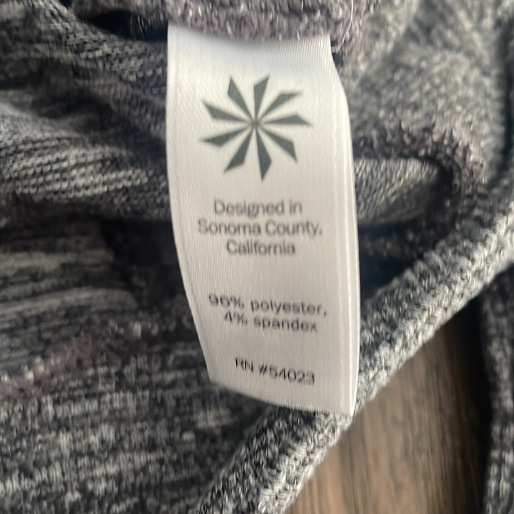 ❗️SOLD❗️Athleta Techie Sweater Heather Gray Cowl Neck Size XS - Picture 6 of 8